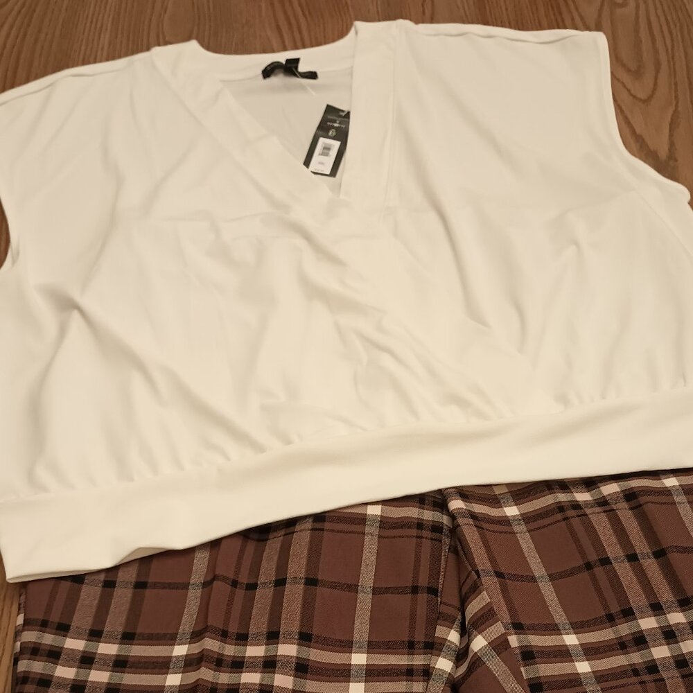 Banana Republic Size XXL Cream Top (NWT)